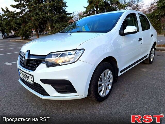 Белый Рено Логан, объемом двигателя 1.5 л и пробегом 110 тыс. км за 8200 $, фото 1 на Automoto.ua