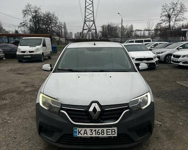 Белый Рено Логан, объемом двигателя 0.9 л и пробегом 352 тыс. км за 3400 $, фото 1 на Automoto.ua