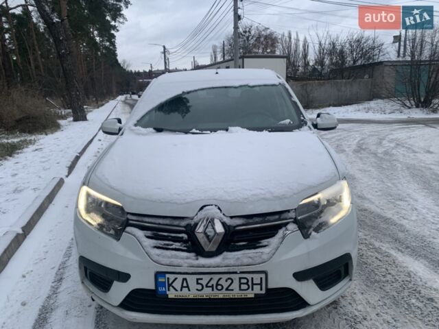 Белый Рено Логан, объемом двигателя 1 л и пробегом 89 тыс. км за 2999 $, фото 1 на Automoto.ua