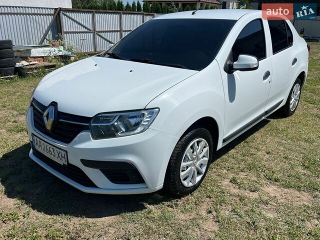 Белый Рено Логан, объемом двигателя 0.9 л и пробегом 136 тыс. км за 6500 $, фото 1 на Automoto.ua
