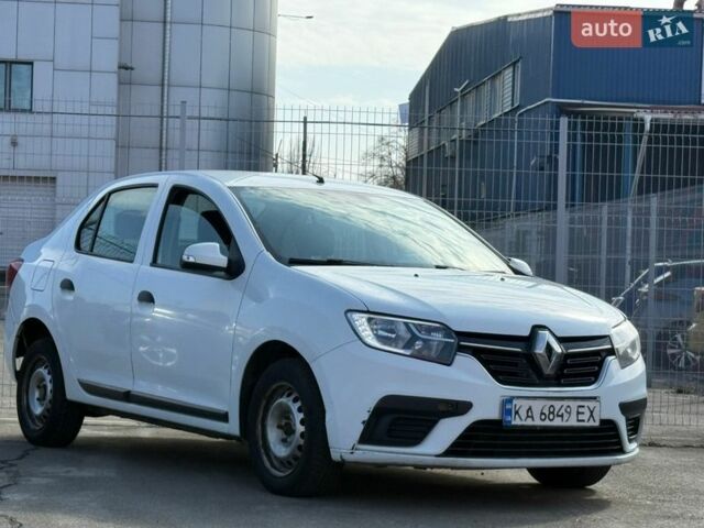 Белый Рено Логан, объемом двигателя 1 л и пробегом 165 тыс. км за 3100 $, фото 1 на Automoto.ua