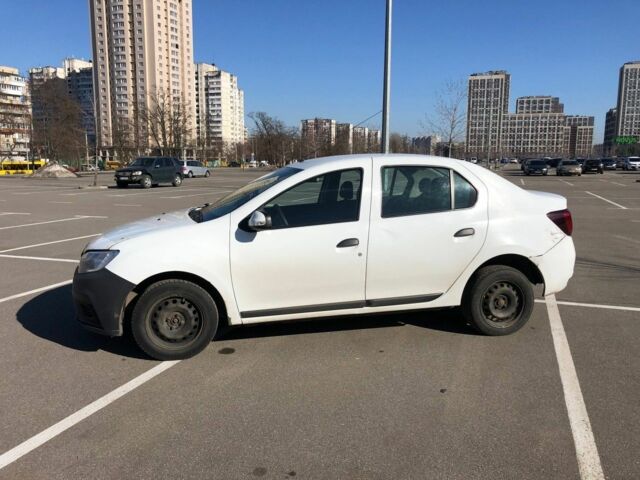 Білий Рено Логан, об'ємом двигуна 1 л та пробігом 413 тис. км за 4097 $, фото 1 на Automoto.ua