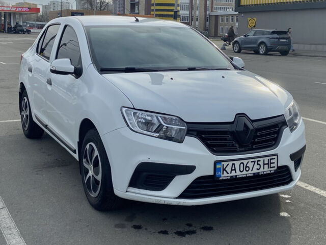 Белый Рено Логан, объемом двигателя 1 л и пробегом 157 тыс. км за 6600 $, фото 1 на Automoto.ua