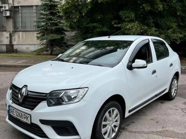 Білий Рено Логан, об'ємом двигуна 1 л та пробігом 130 тис. км за 6500 $, фото 1 на Automoto.ua