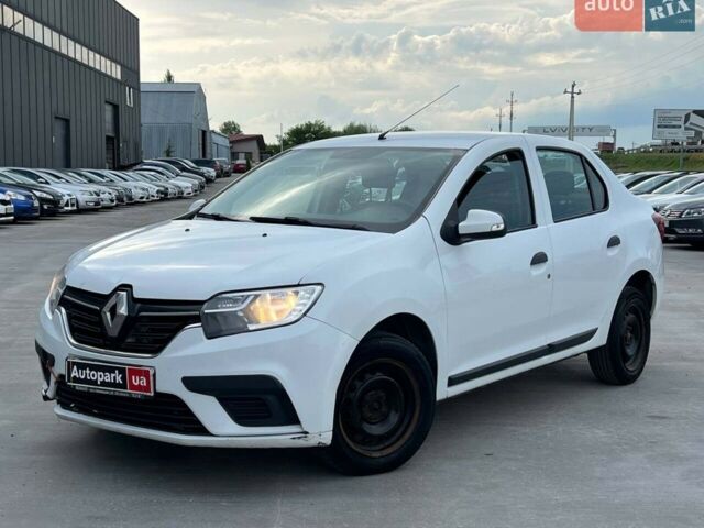 Белый Рено Логан, объемом двигателя 1 л и пробегом 167 тыс. км за 4490 $, фото 1 на Automoto.ua
