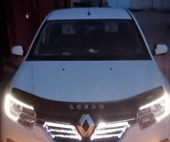 Білий Рено Логан, об'ємом двигуна 0.9 л та пробігом 84 тис. км за 9300 $, фото 1 на Automoto.ua