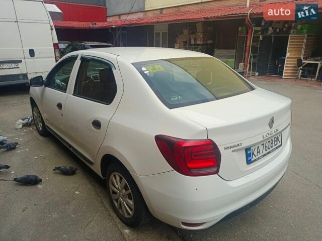 Белый Рено Логан, объемом двигателя 1 л и пробегом 218 тыс. км за 4600 $, фото 1 на Automoto.ua