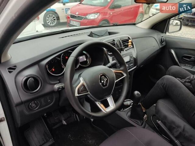 Белый Рено Логан, объемом двигателя 1.46 л и пробегом 39 тыс. км за 10200 $, фото 1 на Automoto.ua