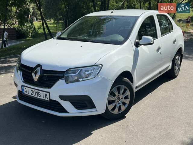 Белый Рено Логан, объемом двигателя 1 л и пробегом 253 тыс. км за 4999 $, фото 1 на Automoto.ua