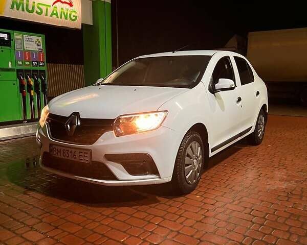 Білий Рено Логан, об'ємом двигуна 1 л та пробігом 196 тис. км за 5000 $, фото 1 на Automoto.ua