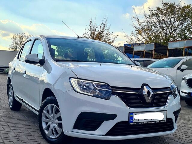 Білий Рено Логан, об'ємом двигуна 1.5 л та пробігом 29 тис. км за 12200 $, фото 1 на Automoto.ua