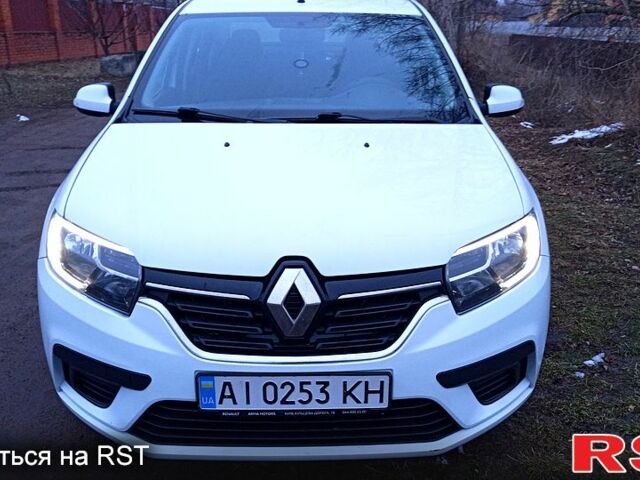 Білий Рено Логан, об'ємом двигуна 1.5 л та пробігом 98 тис. км за 7800 $, фото 1 на Automoto.ua