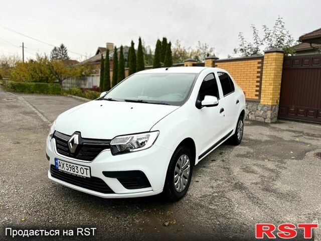 Белый Рено Логан, объемом двигателя 1.5 л и пробегом 153 тыс. км за 7100 $, фото 1 на Automoto.ua