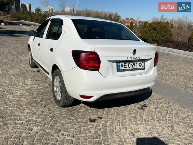 Білий Рено Логан, об'ємом двигуна 1 л та пробігом 260 тис. км за 6999 $, фото 1 на Automoto.ua