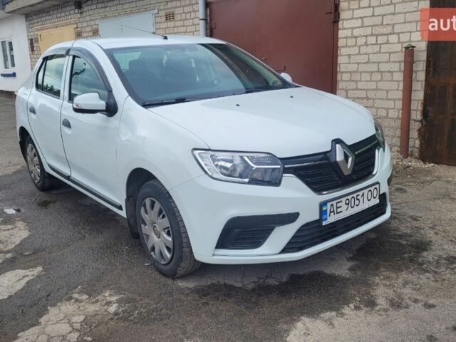 Белый Рено Логан, объемом двигателя 0.9 л и пробегом 46 тыс. км за 8600 $, фото 1 на Automoto.ua