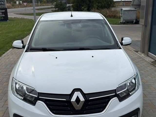 Білий Рено Логан, об'ємом двигуна 1.5 л та пробігом 145 тис. км за 9900 $, фото 1 на Automoto.ua