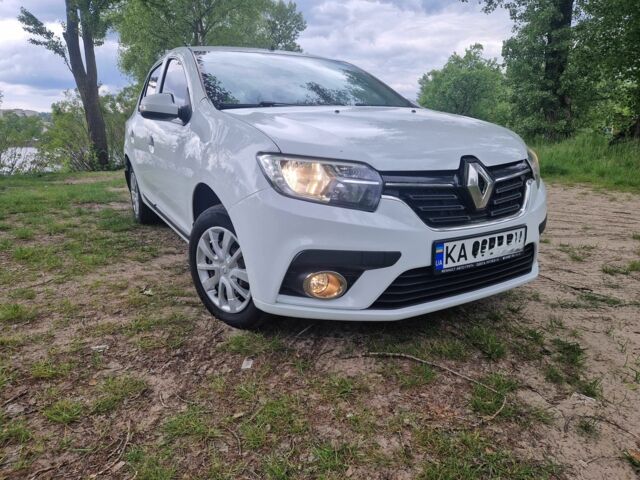 Белый Рено Логан, объемом двигателя 1.5 л и пробегом 172 тыс. км за 8200 $, фото 1 на Automoto.ua