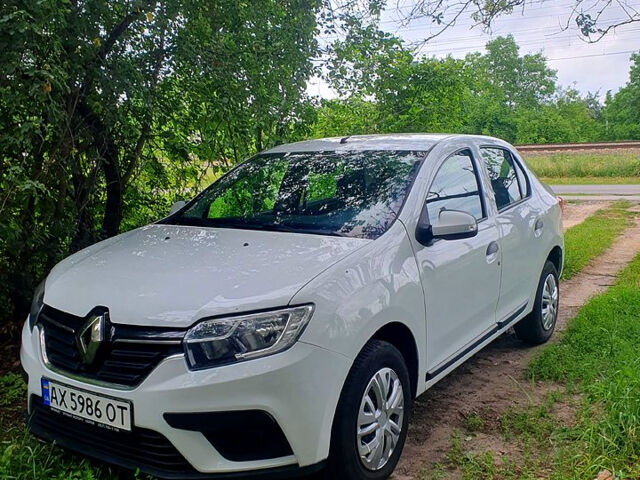 Білий Рено Логан, об'ємом двигуна 1.5 л та пробігом 176 тис. км за 7166 $, фото 1 на Automoto.ua