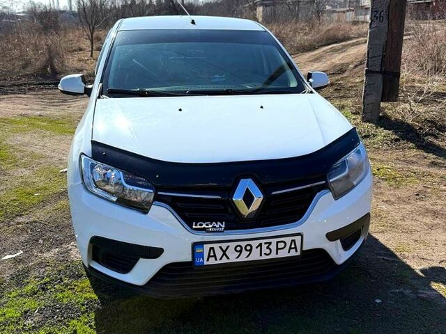 Белый Рено Логан, объемом двигателя 1.5 л и пробегом 160 тыс. км за 6700 $, фото 1 на Automoto.ua