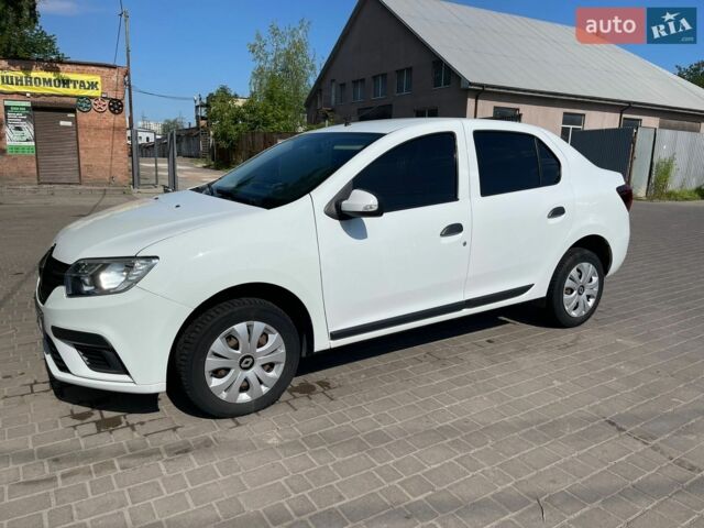 Білий Рено Логан, об'ємом двигуна 1.46 л та пробігом 296 тис. км за 6500 $, фото 1 на Automoto.ua