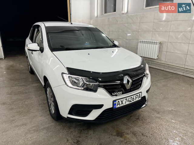 Белый Рено Логан, объемом двигателя 1.46 л и пробегом 154 тыс. км за 7500 $, фото 1 на Automoto.ua