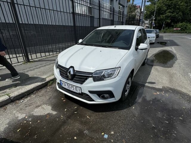 Білий Рено Логан, об'ємом двигуна 1.5 л та пробігом 98 тис. км за 9900 $, фото 1 на Automoto.ua