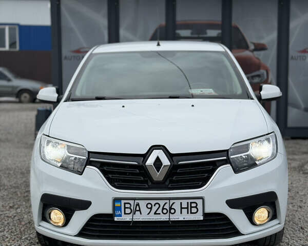 Білий Рено Логан, об'ємом двигуна 0.9 л та пробігом 41 тис. км за 8500 $, фото 1 на Automoto.ua