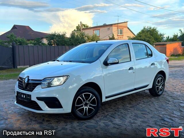 Белый Рено Логан, объемом двигателя 1.5 л и пробегом 72 тыс. км за 7480 $, фото 1 на Automoto.ua