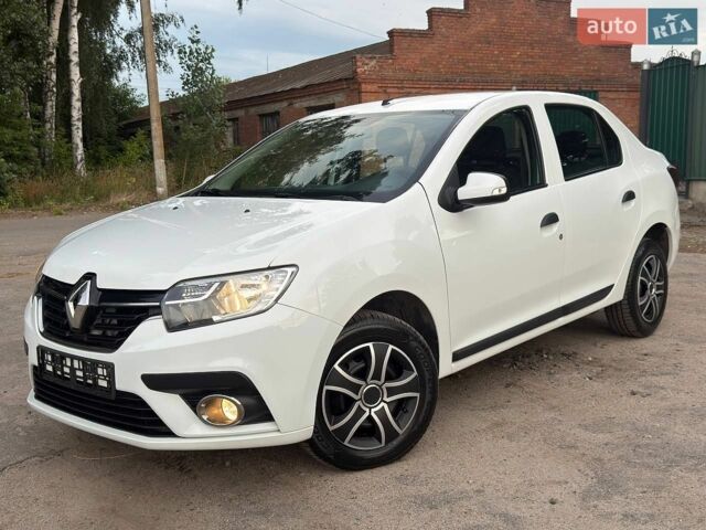 Білий Рено Логан, об'ємом двигуна 1.46 л та пробігом 100 тис. км за 7800 $, фото 1 на Automoto.ua