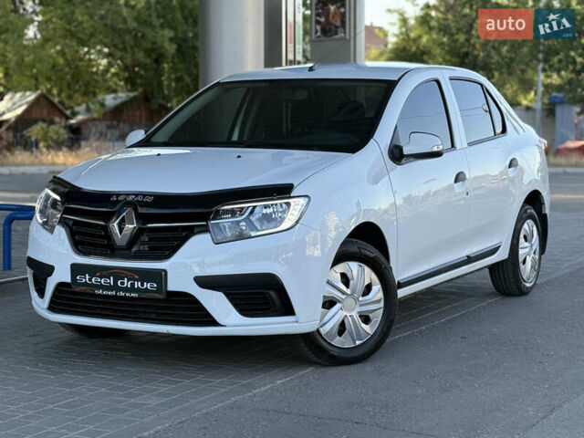 Белый Рено Логан, объемом двигателя 1.46 л и пробегом 186 тыс. км за 7800 $, фото 1 на Automoto.ua