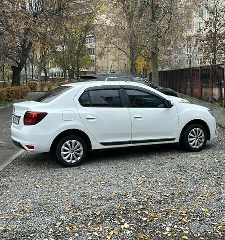 Белый Рено Логан, объемом двигателя 1.46 л и пробегом 148 тыс. км за 8700 $, фото 1 на Automoto.ua