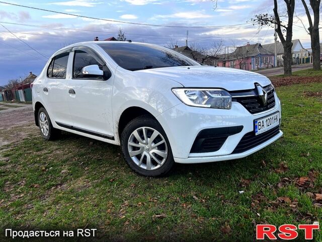 Белый Рено Логан, объемом двигателя 1 л и пробегом 98 тыс. км за 7700 $, фото 1 на Automoto.ua