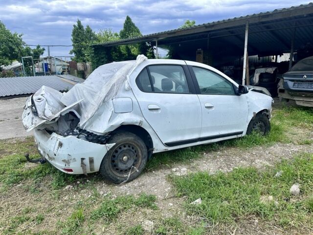 Белый Рено Логан, объемом двигателя 0 л и пробегом 150 тыс. км за 1700 $, фото 1 на Automoto.ua