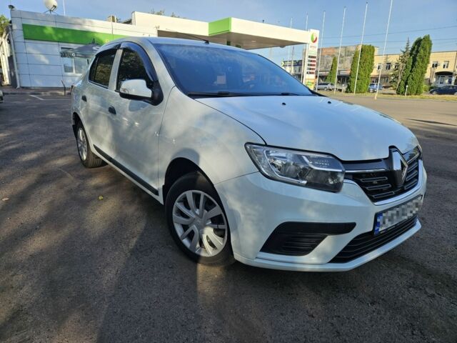 Белый Рено Логан, объемом двигателя 1 л и пробегом 96 тыс. км за 6583 $, фото 1 на Automoto.ua