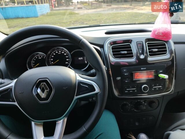 Білий Рено Логан, об'ємом двигуна 1.46 л та пробігом 97 тис. км за 9300 $, фото 1 на Automoto.ua