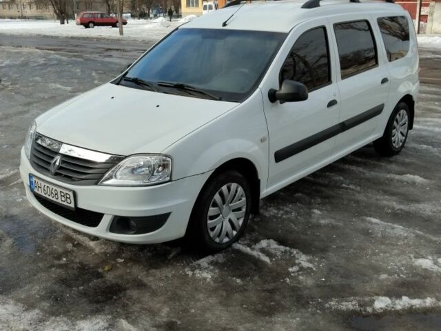 Білий Рено Логан, об'ємом двигуна 1.6 л та пробігом 227 тис. км за 5450 $, фото 1 на Automoto.ua