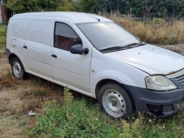 Білий Рено Логан, об'ємом двигуна 1.6 л та пробігом 220 тис. км за 2500 $, фото 1 на Automoto.ua