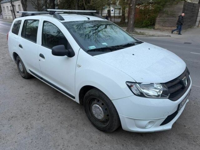 Белый Рено Логан, объемом двигателя 1.1 л и пробегом 52 тыс. км за 5699 $, фото 1 на Automoto.ua