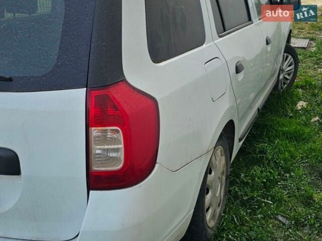 Білий Рено Логан, об'ємом двигуна 1.46 л та пробігом 200 тис. км за 6500 $, фото 1 на Automoto.ua