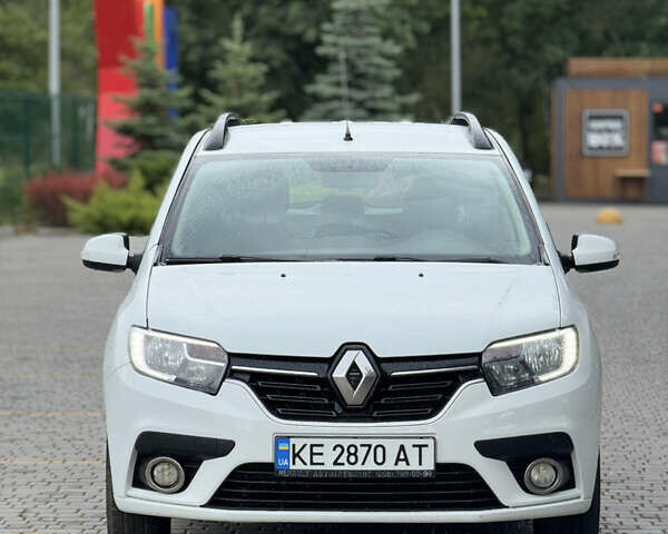 Белый Рено Логан, объемом двигателя 1.46 л и пробегом 170 тыс. км за 8999 $, фото 1 на Automoto.ua