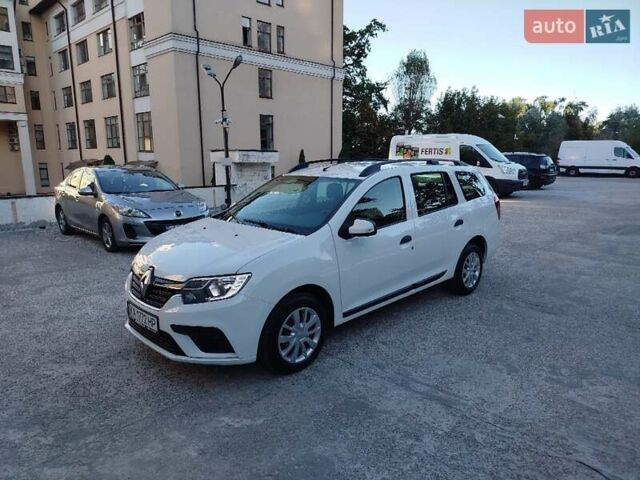 Белый Рено Логан, объемом двигателя 1.2 л и пробегом 150 тыс. км за 7500 $, фото 1 на Automoto.ua