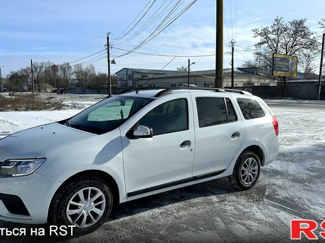Белый Рено Логан, объемом двигателя 1.5 л и пробегом 740 тыс. км за 8800 $, фото 1 на Automoto.ua