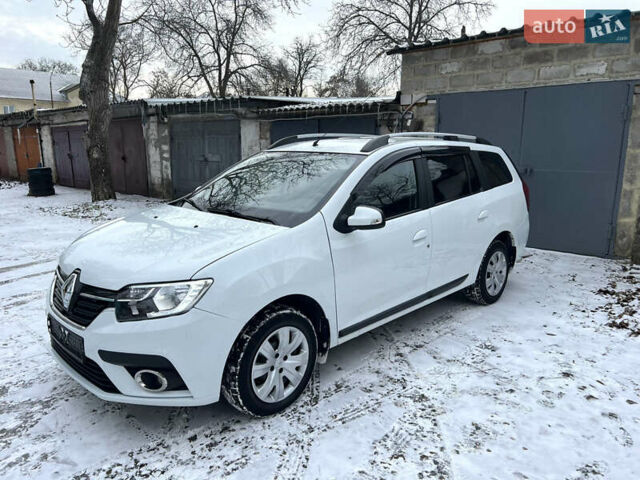 Білий Рено Логан, об'ємом двигуна 1.46 л та пробігом 70 тис. км за 10200 $, фото 1 на Automoto.ua