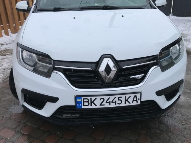 Білий Рено Логан, об'ємом двигуна 1.5 л та пробігом 120 тис. км за 3850 $, фото 1 на Automoto.ua