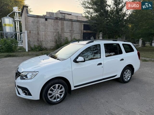 Білий Рено Логан, об'ємом двигуна 1.46 л та пробігом 69 тис. км за 9300 $, фото 1 на Automoto.ua
