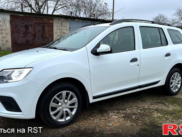Белый Рено Логан, объемом двигателя 1.5 л и пробегом 63 тыс. км за 9800 $, фото 1 на Automoto.ua