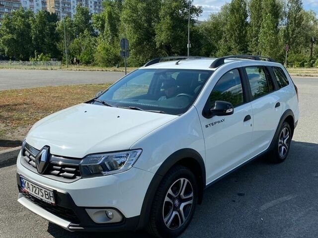 Белый Рено Логан, объемом двигателя 0.9 л и пробегом 142 тыс. км за 11900 $, фото 1 на Automoto.ua