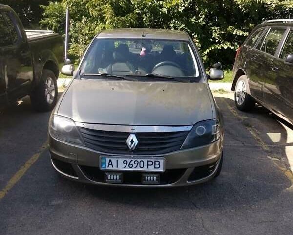 Бежевый Рено Логан, объемом двигателя 1.6 л и пробегом 370 тыс. км за 4500 $, фото 1 на Automoto.ua