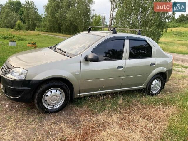 Бежевий Рено Логан, об'ємом двигуна 1.39 л та пробігом 135 тис. км за 4400 $, фото 1 на Automoto.ua