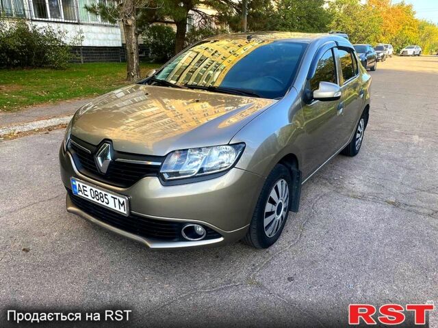 Бежевый Рено Логан, объемом двигателя 1.6 л и пробегом 142 тыс. км за 6700 $, фото 1 на Automoto.ua